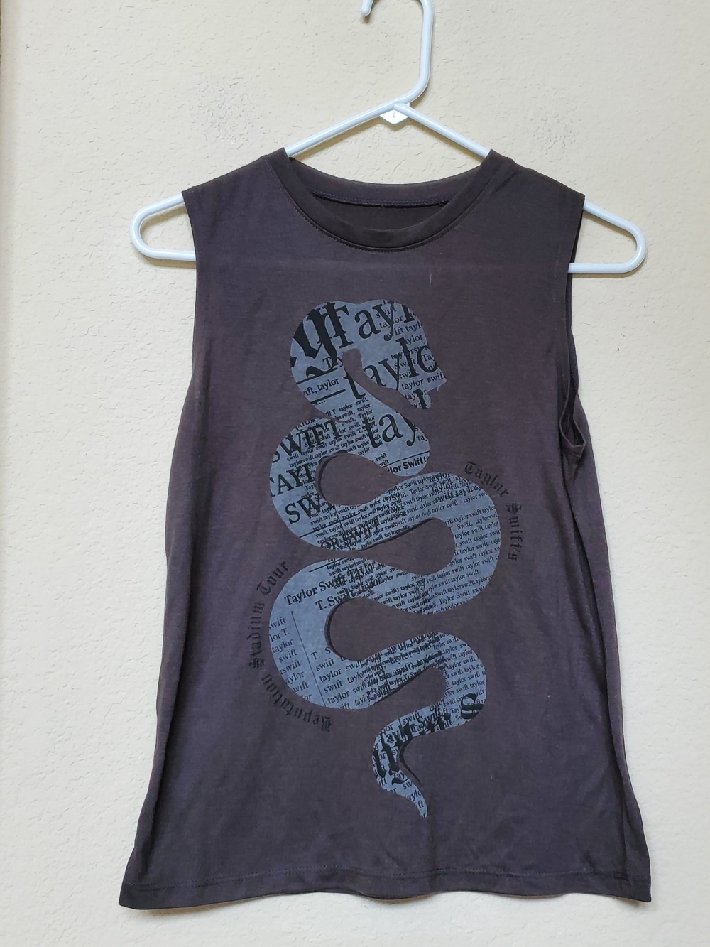 Taylor Swift Black Graphic Reputation Tee with White Print. Size Small